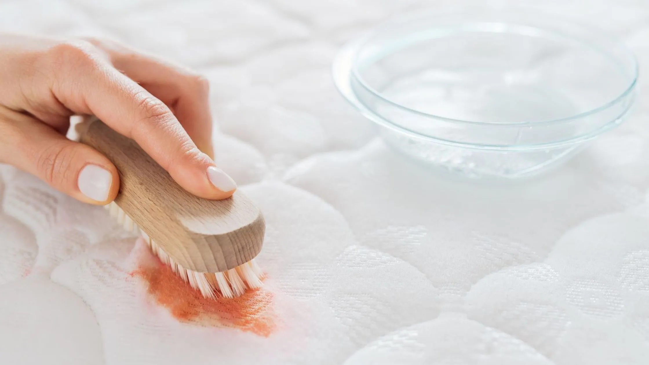 A Comprehensive Guide: How to Remove Blood Stains from Sheets